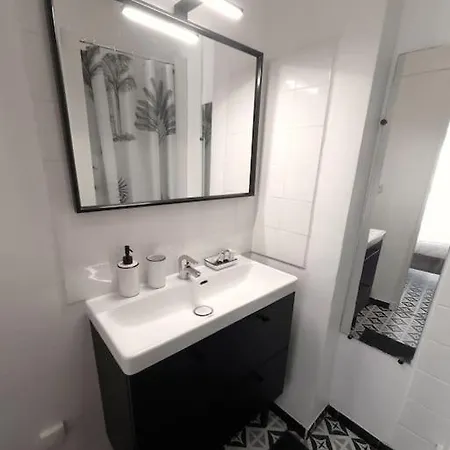 Appartement Le Petit Ecusson A La Cathedrale Nîmes