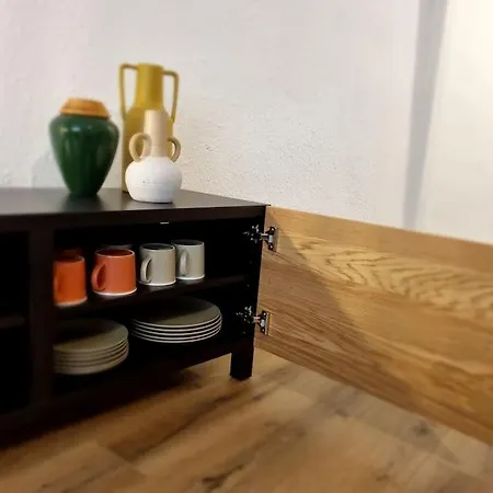 Le Petit Ecusson à La Cathédrale Nimes