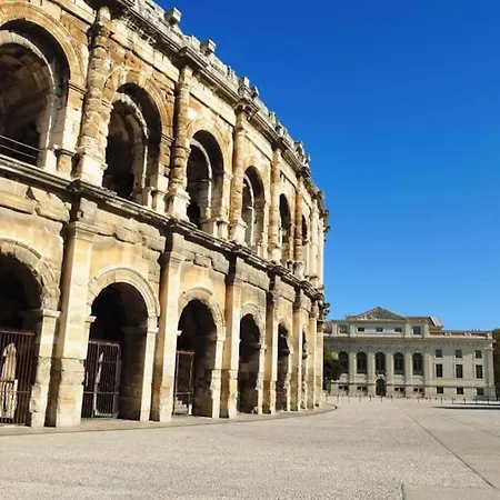 Le Petit Ecusson à La Cathédrale Apartamento Nimes