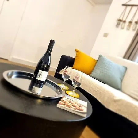 公寓 Le Petit Ecusson A La Cathedrale 尼姆