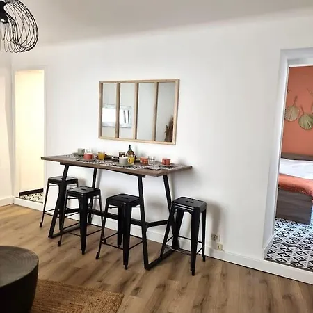 Le Petit Ecusson A La Cathedrale 公寓