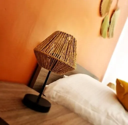 Le Petit Ecusson à La Cathédrale Apartamento Nimes