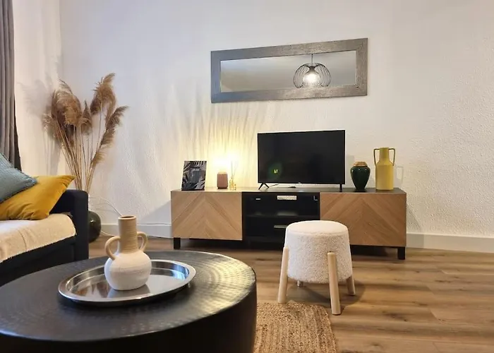 Le Petit Ecusson A La Cathedrale