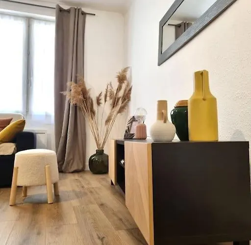 Le Petit Ecusson à La Cathédrale Apartamento *