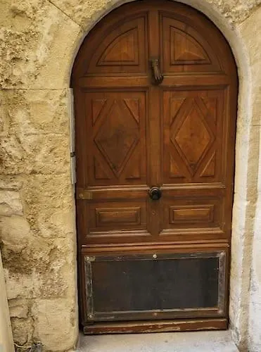 Le Petit Ecusson A La Cathedrale Apartment *